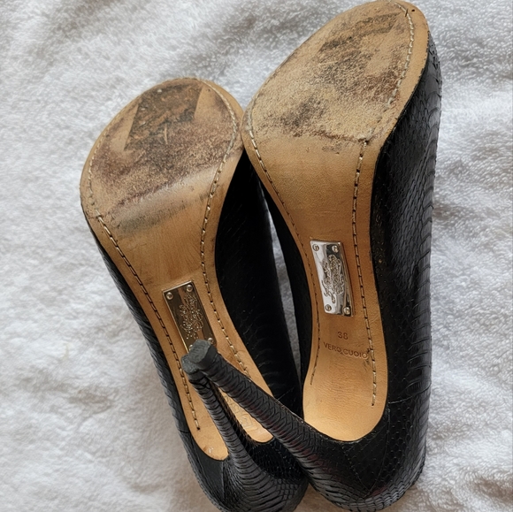 Alejandro Ingelmo Python Pumps - Picture 4 of 4